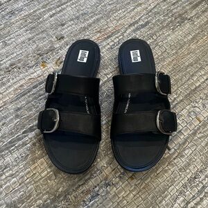NEW Fit Flop Gracie Black Sandals Sz 7